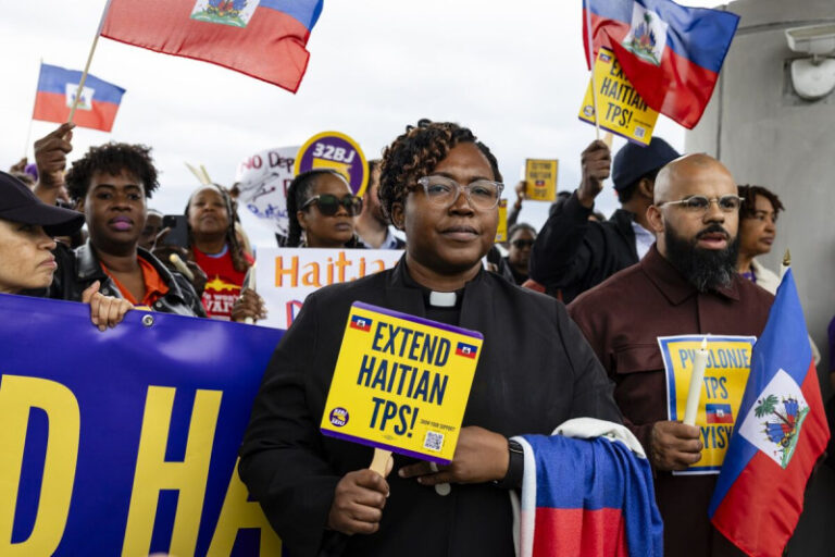 Más de 350 mil haitianos pierden el estatus del TPS desde ayer
