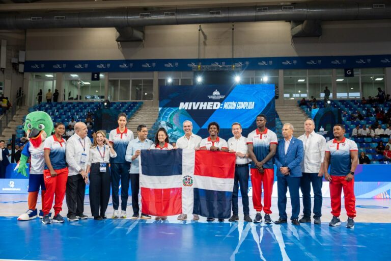 Ministerio de Vivienda entrega complejo deportivo con 16 pabellones para los Juegos Centroamericanos y del Caribe