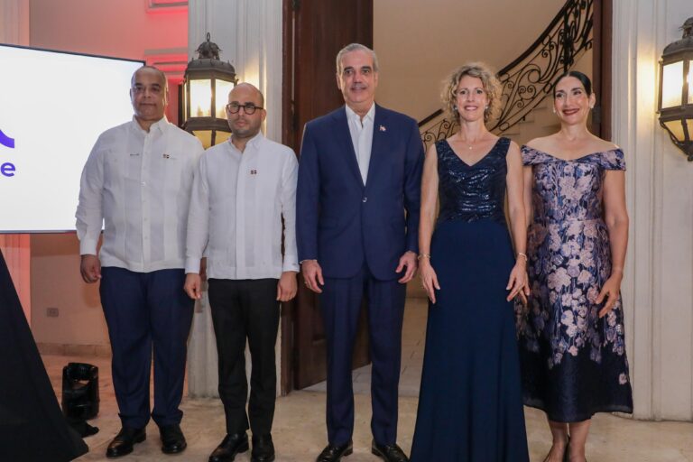 Presidente Abinader y primera dama participan en la celebración de la Fiesta Nacional de Francia y reafirman sólida relación bilateral
