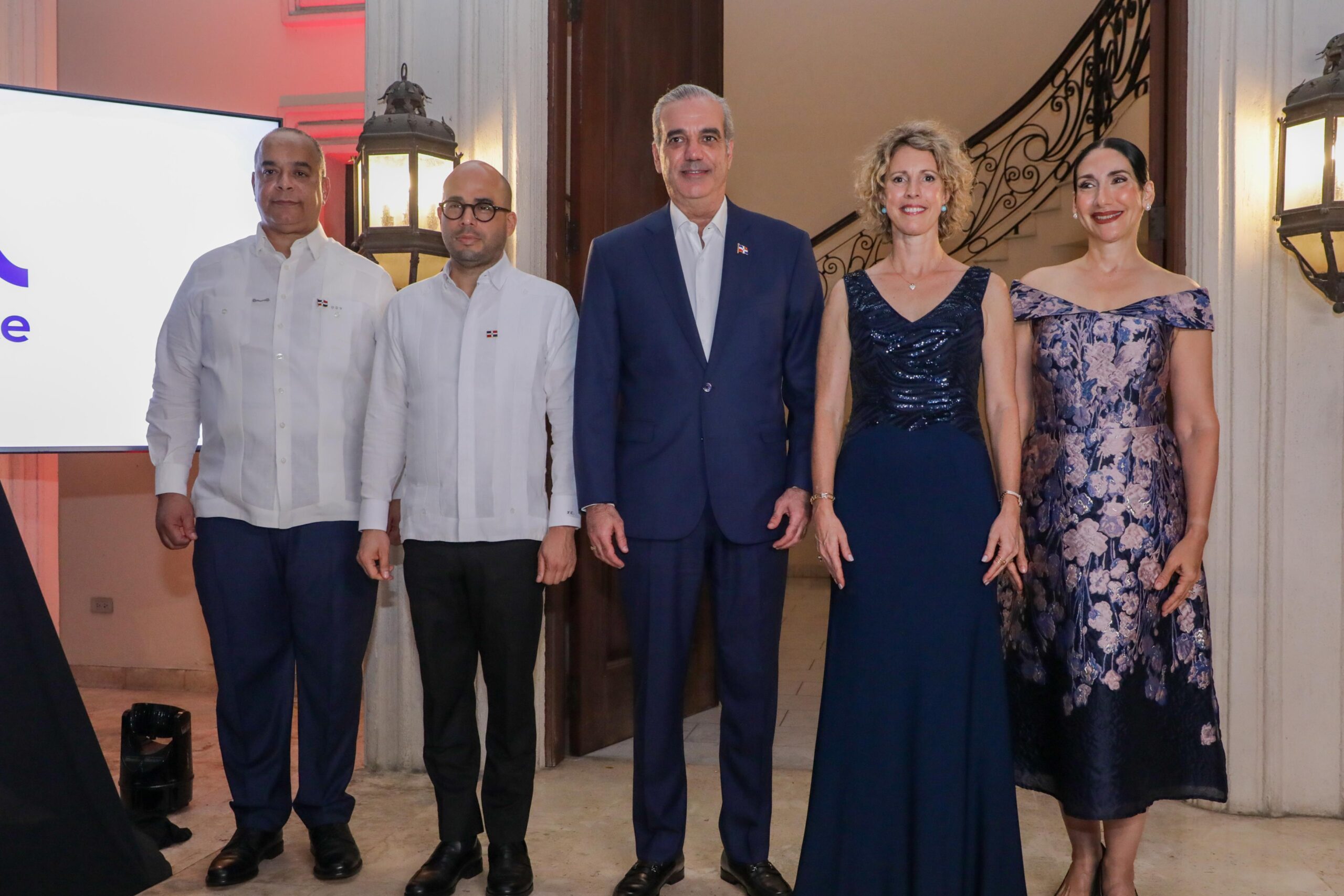 Presidente Abinader y primera dama participan en la celebración de la Fiesta Nacional de Francia y reafirman sólida relación bilateral