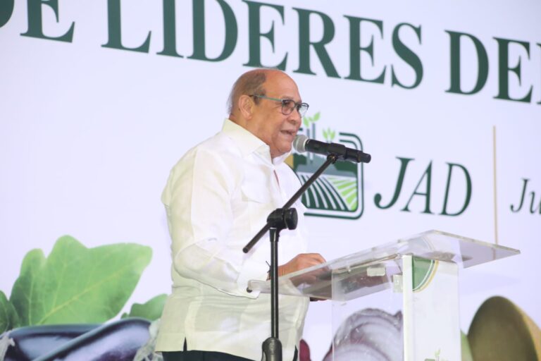 MESCyT impulsa innovación para transformar el campo dominicano